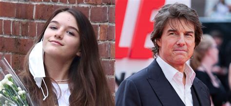 mother and daughter on casting couch|Why Tom Cruise's Daughter Suri Ditched His Last Name And .